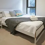 Sydney Cbd Walk To Darling Harbour Modern 1 Bed Apt Nsy188